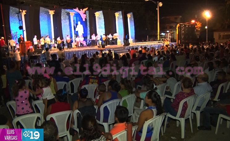 Artistas participan de la Gala Cultural Dariana 2016