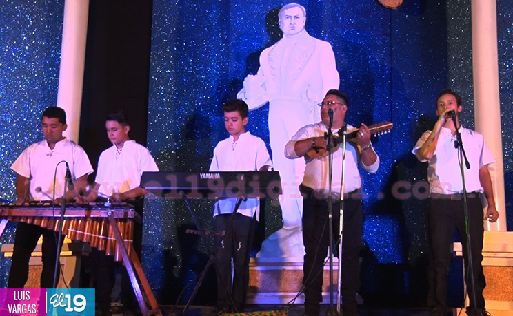Artistas participan de la Gala Cultural Dariana 2016