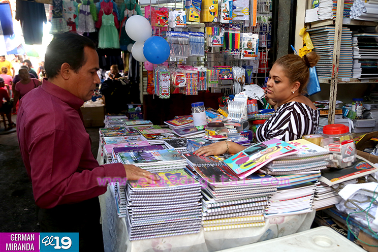 Inicia Feria Escolar “Regreso a Clases 2016” en el Mercado Oriental
