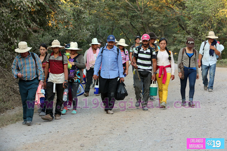 Carretas peregrinas llegan a Santuario Nacional del "Señor de Milagros" en El Sauce