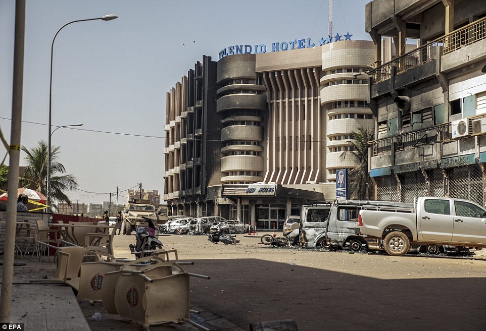 Ataque cerca de hotel en Burkina Faso deja al menos 23 muertos