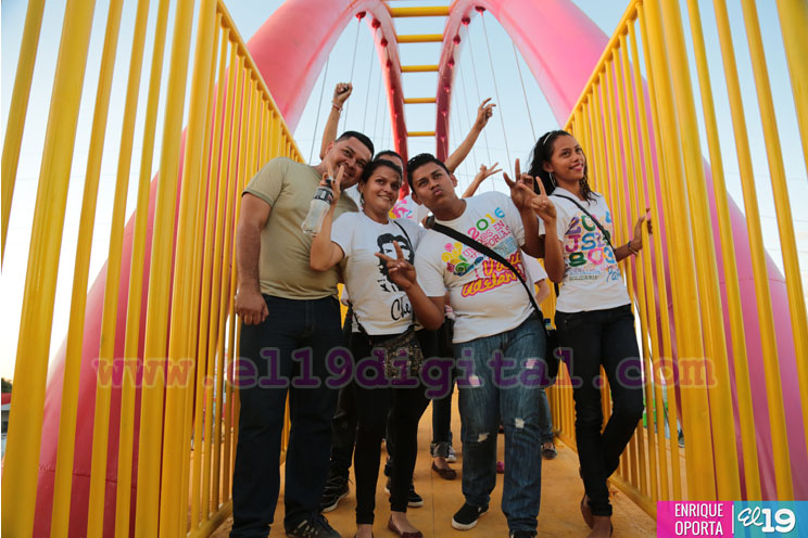 Inauguran Puente Peatonal Aéreo en Paso a Desnivel "Barricada de la Esperanza"