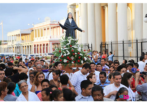 Granadinos festejan a Beata Sor María Romero