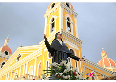 Granadinos festejan a Beata Sor María Romero