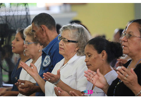Granadinos festejan a Beata Sor María Romero