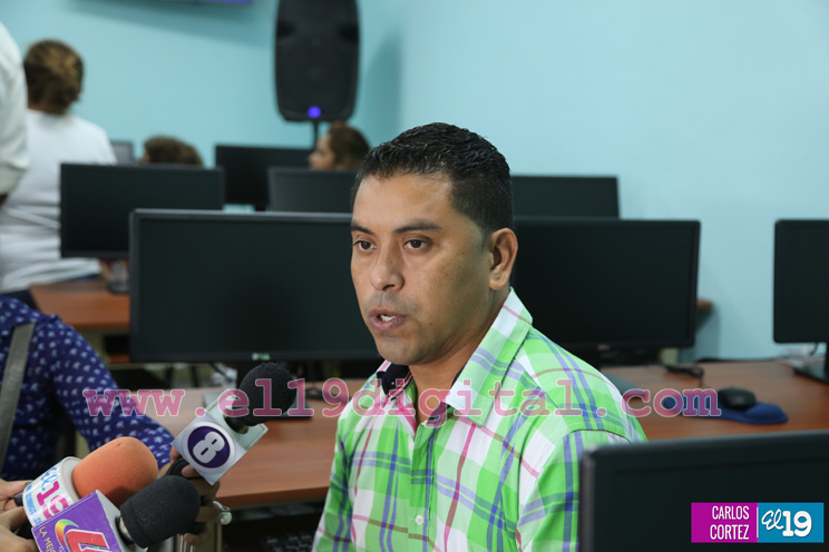 Ticuantepe avanza en desarrollo tecnológico con instalación de moderna sala de videoconferencia