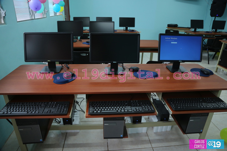 Ticuantepe avanza en desarrollo tecnológico con instalación de moderna sala de videoconferencia