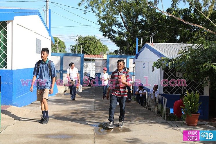 Instituto Experimental México lleva cumplimiento del 95% en matrícula