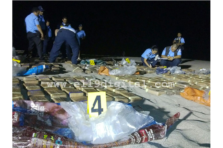 Fuerte incautación de droga en playas de Huehuete (FOTOS)