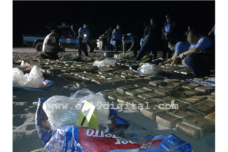 Fuerte incautación de droga en playas de Huehuete (FOTOS)