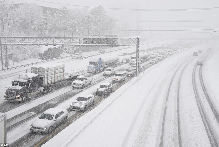 Diez muertos por mega tormenta invernal Jonas en EEUU