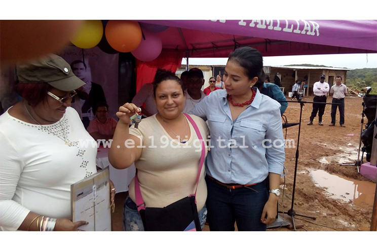 Familias de Bluefields inauguran Colonia 'Rubén Darío' y estrenan viviendas dignas