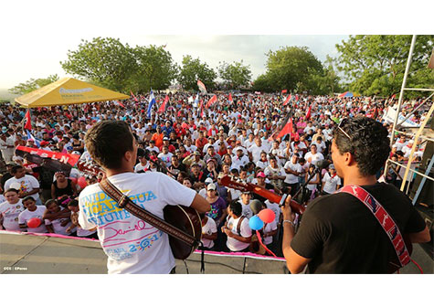 Pueblo de León vuelve a tomarse el Fortín de Acosasco