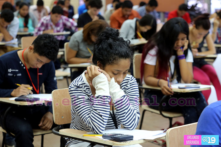 Más de 13 mil bachilleres buscan cupo en UNAN-Managua