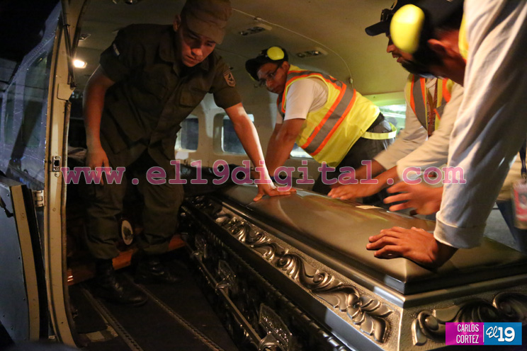 Llegan a Costa Rica sobrevivientes y 9 cuerpos tras naufragio en Nicaragua