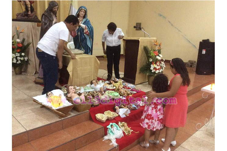 Celebran Día de Candelaria y Presentación del Niño Jesús en el Templo 