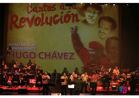Rinden homenaje al comandante Chávez