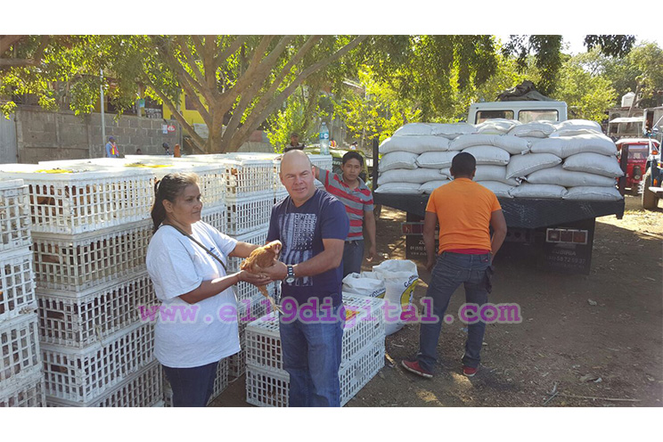 Familias del Distrito III reciben Bono Productivo Alimentario