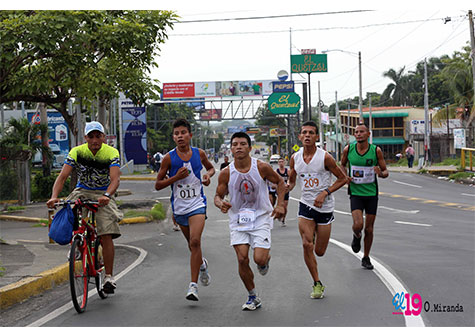 1,500 atletas en Carrera Internacional "El Repliegue"