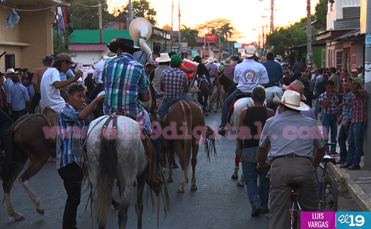 Familias de San Rafael del Sur disfrutan desfile hípico organizado por la Alcaldía Municipal