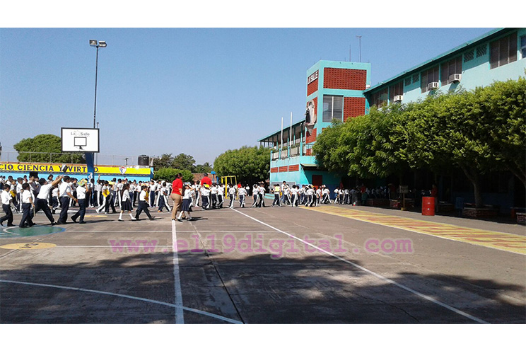Activa participación de estudiantes en primer simulacro del año en León