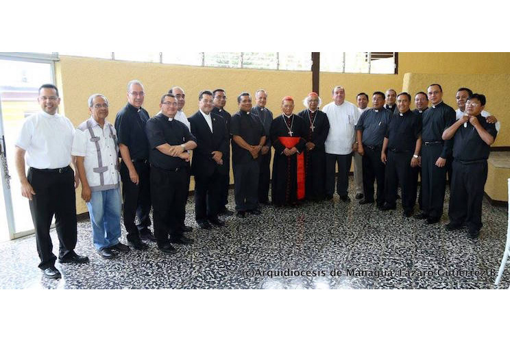 Cardenal Brenes celebra los 90 años de Su Eminencia el Cardenal Miguel