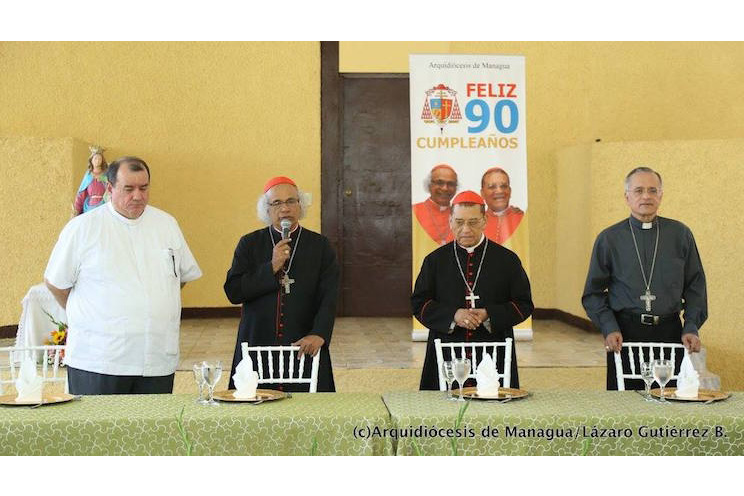 Cardenal Brenes celebra los 90 años de Su Eminencia el Cardenal Miguel