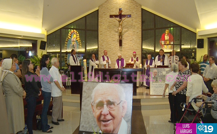 Fernando Cardenal, una vida de compromiso con Dios y el pueblo