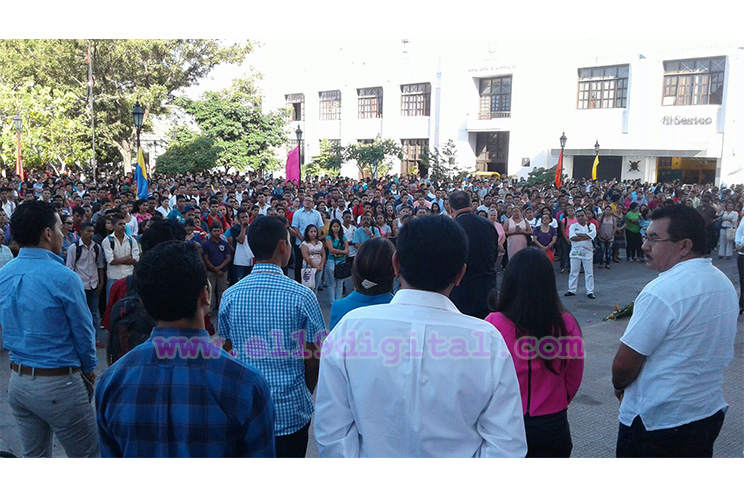 Dan bienvenida 2016 a estudiantes de la UNAN-León