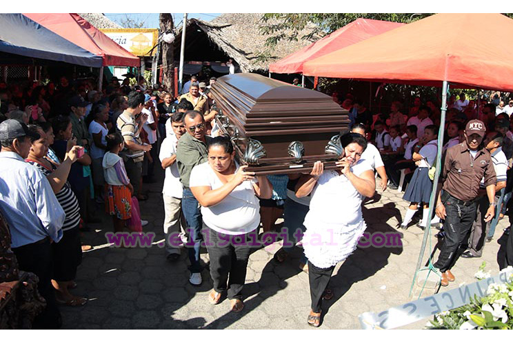 Nagaroteños dan el último adiós a precursora del quesillo 