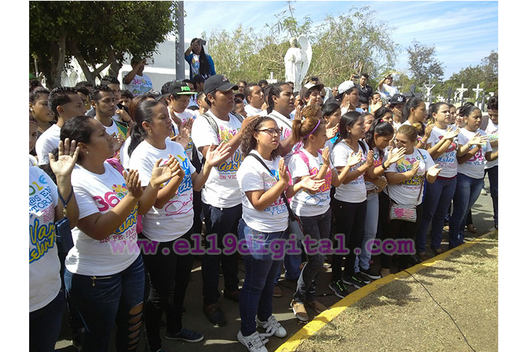 Pueblo nicaragüense rinde homenaje al Comandante Camilo Ortega Saavedra