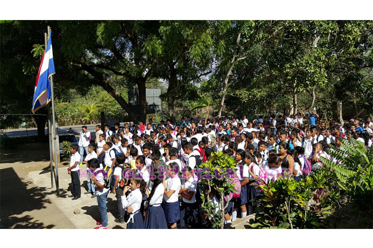 Inauguran ambientes escolares para ampliar el programa de secundaria a distancia en Diriomo