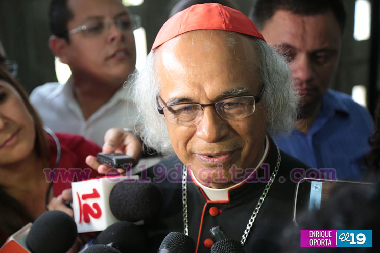 Asamblea Nacional entrega Ley que declara Prócer Nacional de la Paz y la Reconciliación al Cardenal Miguel Obando