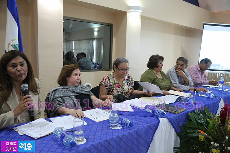 Destacan rol de la mujer como artífice de la educación en Nicaragua