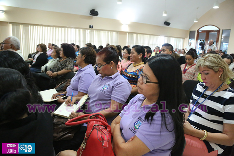 Destacan rol de la mujer como artífice de la educación en Nicaragua