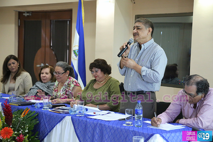 Destacan rol de la mujer como artífice de la educación en Nicaragua