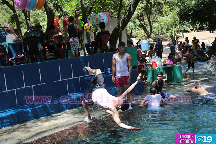 Familias disfrutan fin de semana en centros turísticos El Trapiche y Trapichito