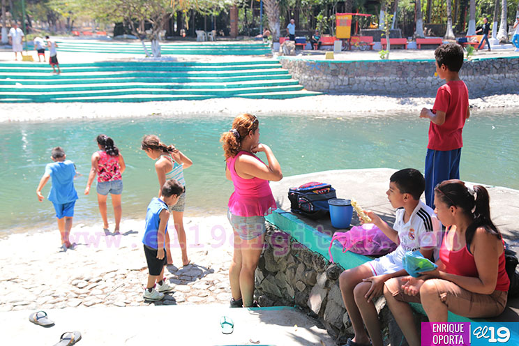 Familias disfrutan fin de semana en centros turísticos El Trapiche y Trapichito