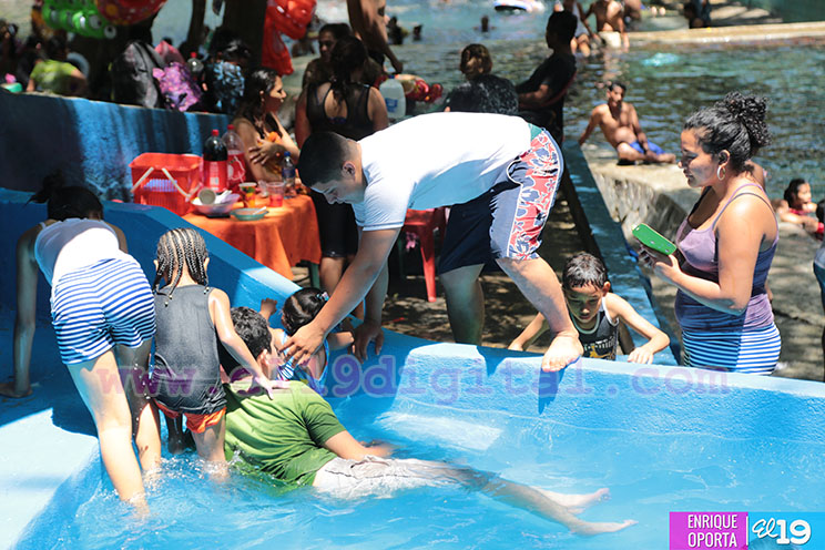 Familias disfrutan fin de semana en centros turísticos El Trapiche y Trapichito