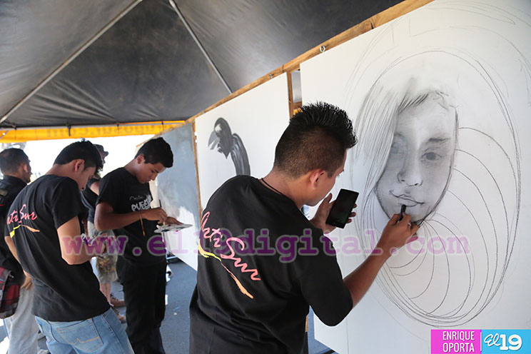 Jóvenes artistas recrean con tinta el imaginario de Darío