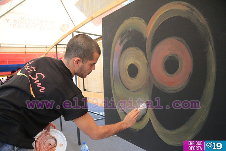 Jóvenes artistas recrean con tinta el imaginario de Darío