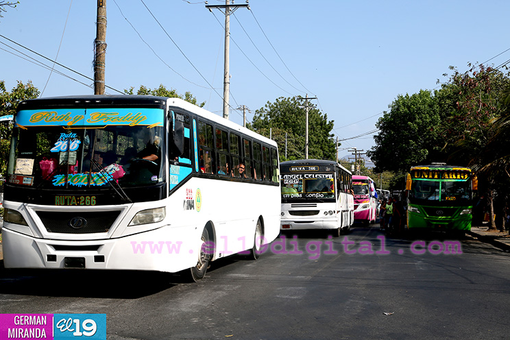 Gobierno garantiza transporte y seguridad en paseos familiares de Jueves Santo