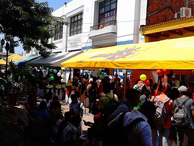 Jóvenes ambientalistas de León realizan Feria del Agua