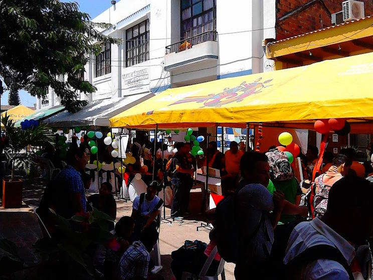 Jóvenes ambientalistas de León realizan Feria del Agua