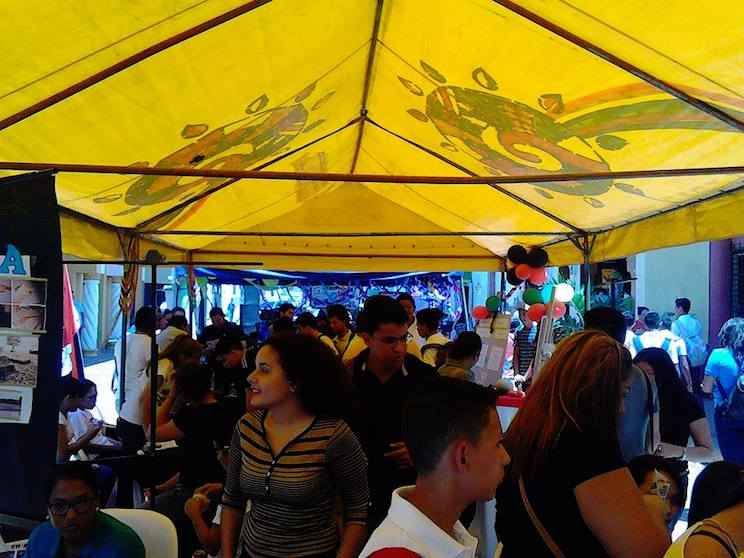 Jóvenes ambientalistas de León realizan Feria del Agua