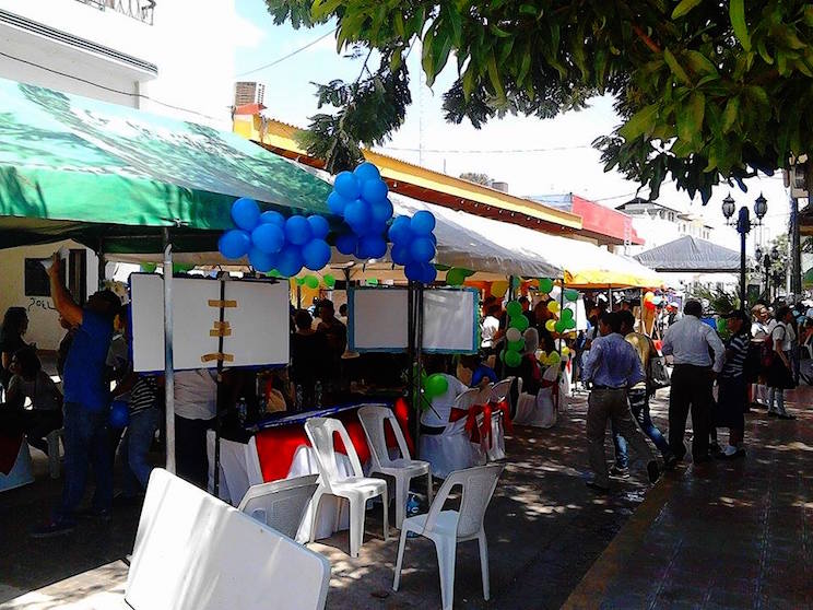 Jóvenes ambientalistas de León realizan Feria del Agua