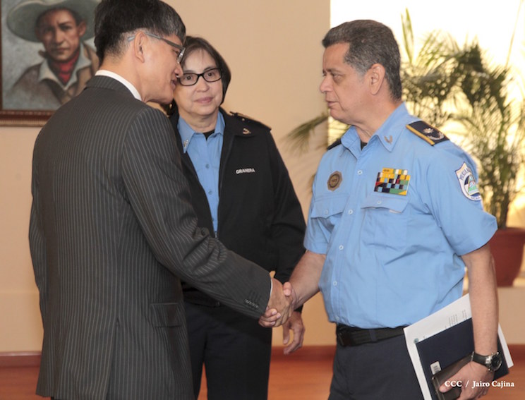 Policía Nacional recibe donación de uniformes de parte de la República de China (Taiwán)