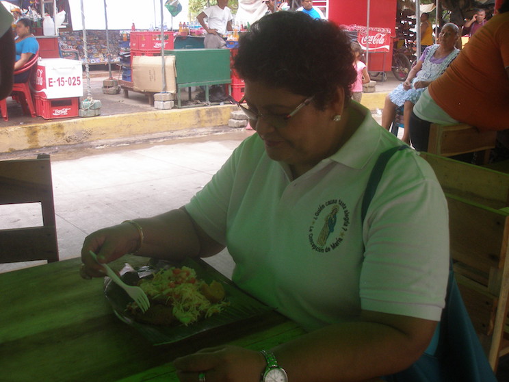 En León degustaron de suculenta carne en vaho