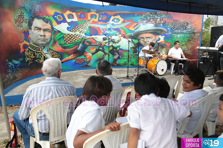 Inauguran murales sobre la vida de Rubén Darío