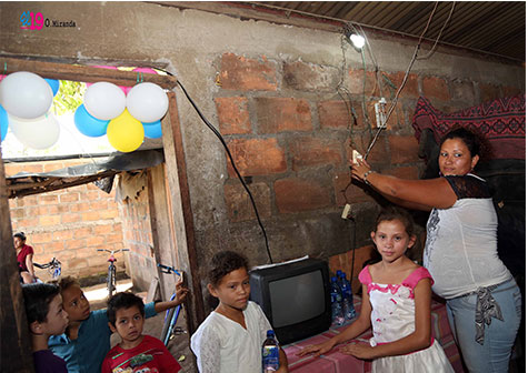 Comunidades rurales de Telica celebran 34 veces 19 con proyecto de electrificación